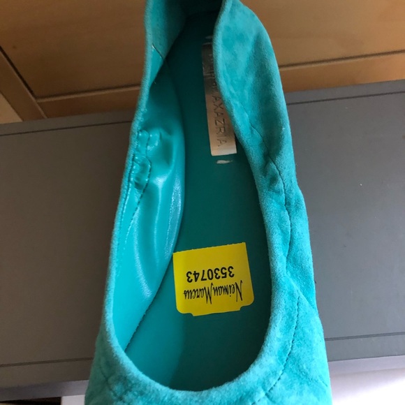 NWT Beautiful BCBGMAXAZRIA flats bought at Newman Marcus - Picture 5 of 6